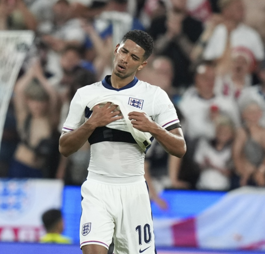 疑是其中的 疑是其中的