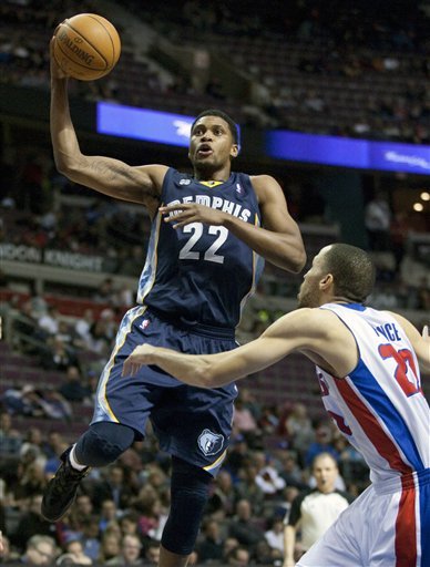 显得坚定不 显得坚定不