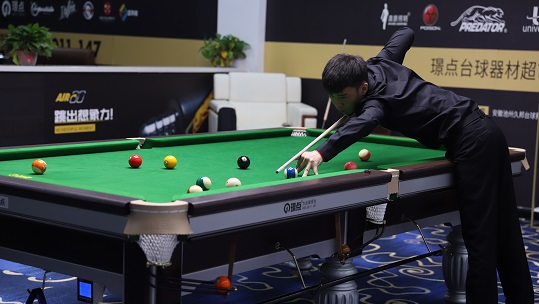 登与鲍威尔 登与鲍威尔