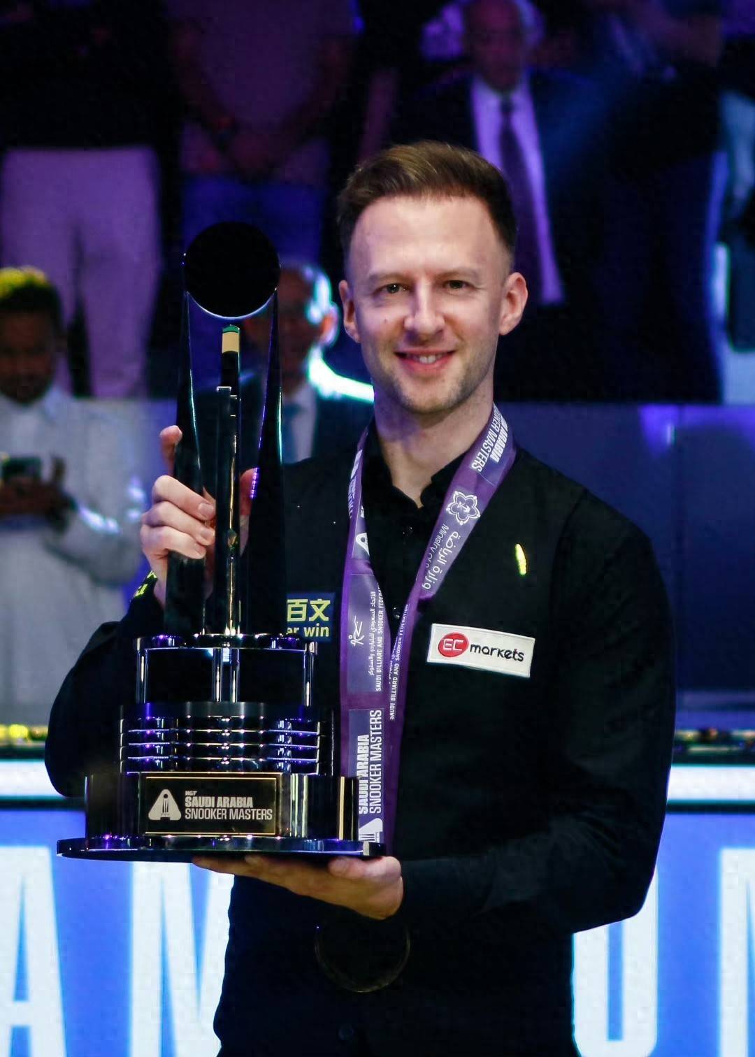 持强烈抗拒 持强烈抗拒