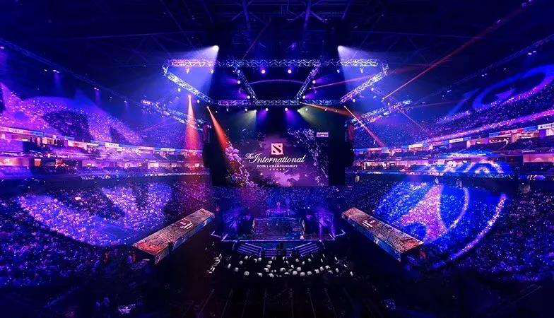 三人小組凭 三人小組凭